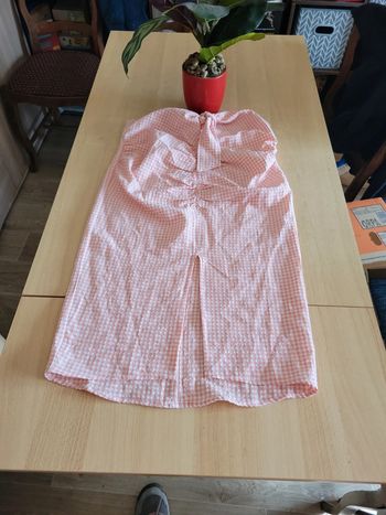 Haut sans manche ni bretelles