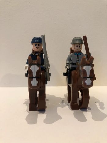 Figurine type lego 2 soldats de la guerre d’indépendance US Soldats