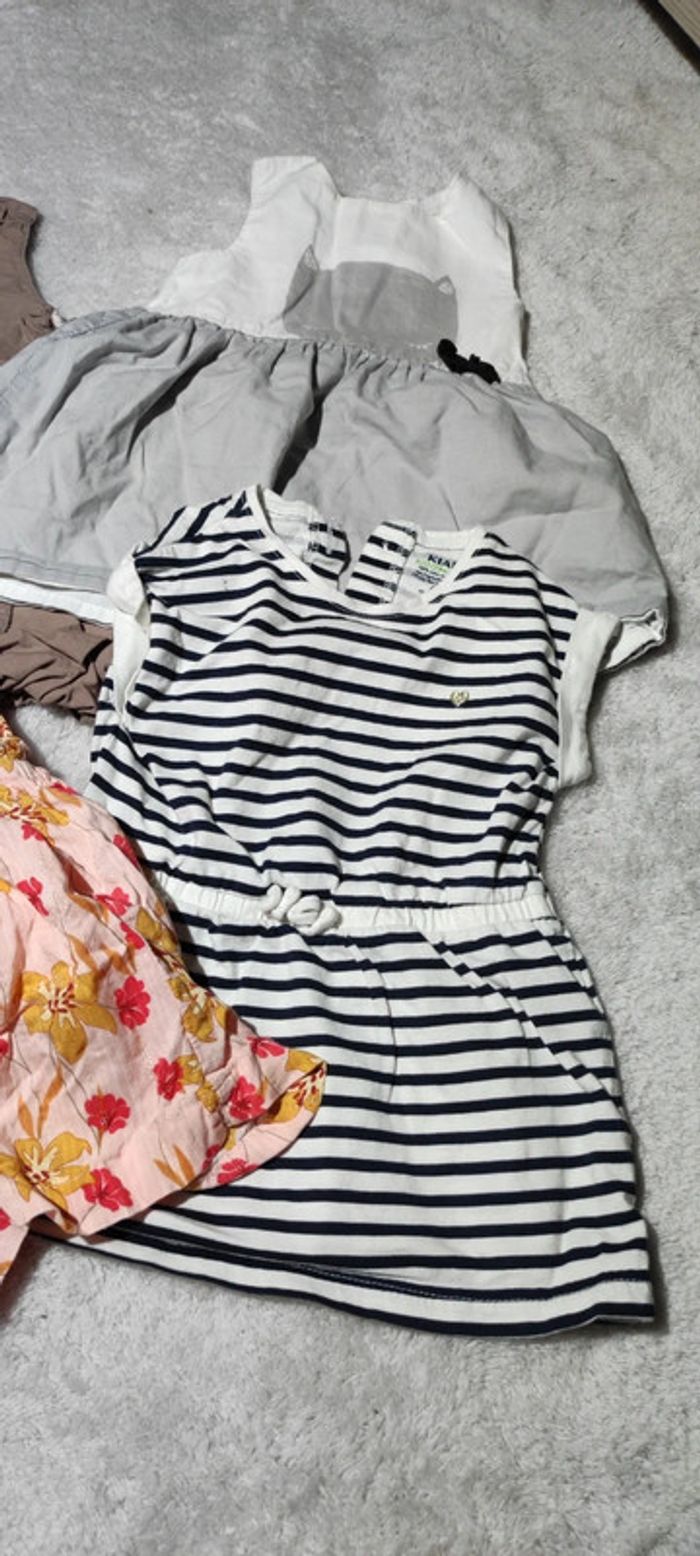 Robes 6 mois - photo numéro 2
