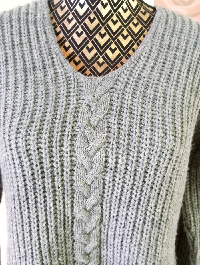 🌸 Pull moelleux, le chat, taille S - photo numéro 2