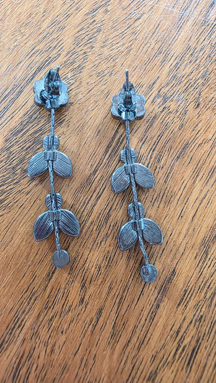 Boucles d'oreilles neuves - photo numéro 2