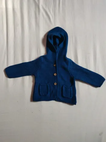 Gilet bébé Impidimpi bleu a capuche taille 6/9 mois