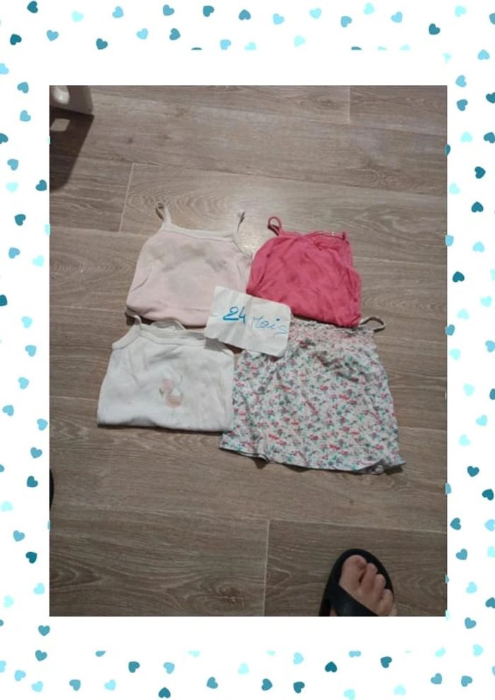 3 bodies et un débardeur