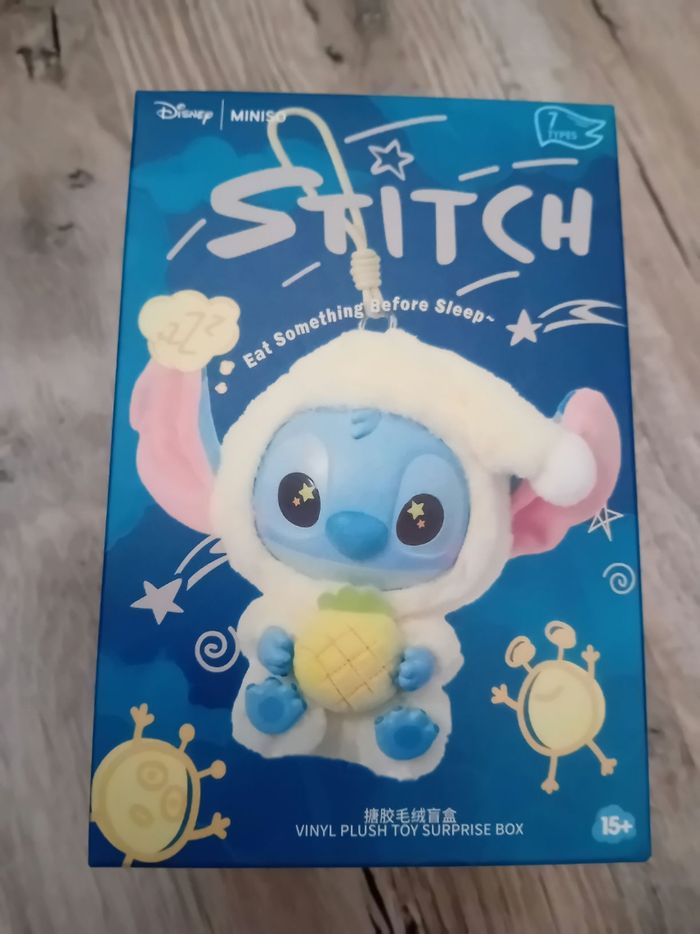 Peluche Labubu stitch