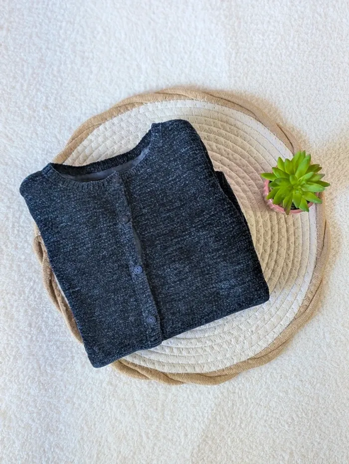💙 Gilet bleu marine Okaïdi – 8 ans