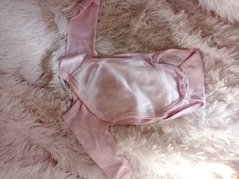 Body naissance 50 cm rose