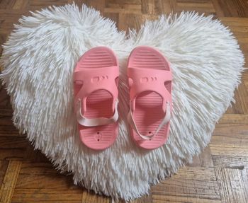 Craquantes sandales bébé été 🌸 Nabaiji – T23/24 – TB état