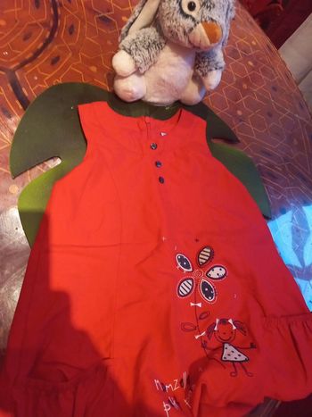 Belle robe rouge 12 mois