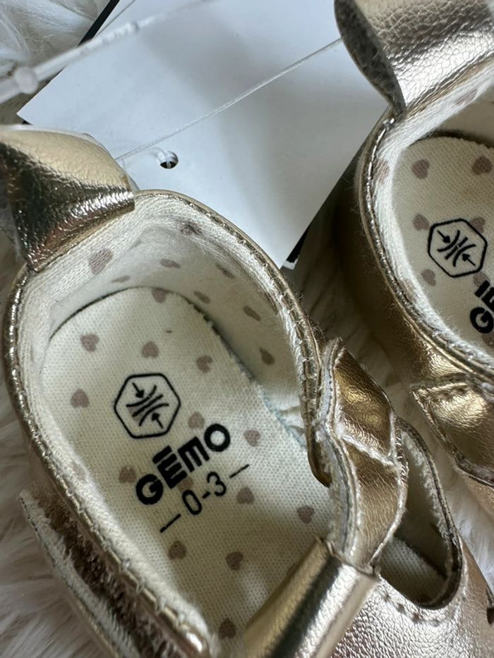 Paire de chaussures bébé gemo taille 0-3 mois - photo numéro 3
