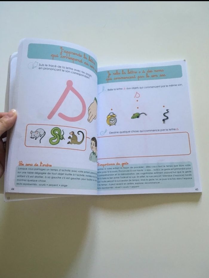 Lives TRÈS BON ÉTAT Les petits Montessori pour apprendre à lire  de 3 à 7 ans - photo numéro 8