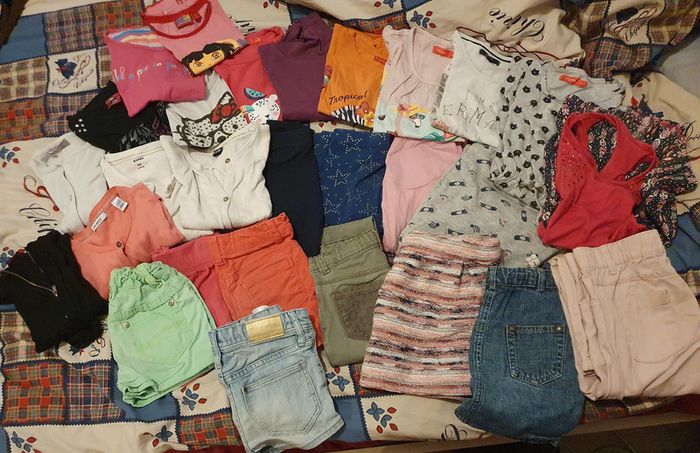 🌸Lots 27 vêtements filles taille 6 ans - photo numéro 4