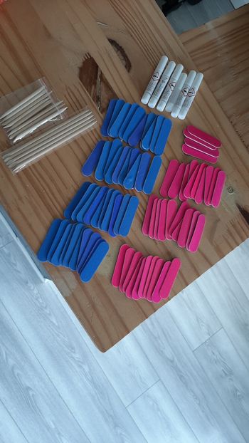 Lot limes, colle et bâton pour ongles