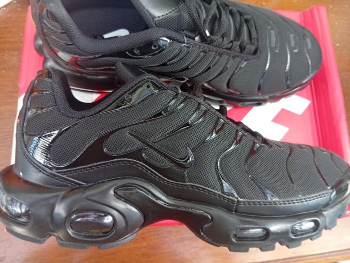Nike en noir - photo numéro 2