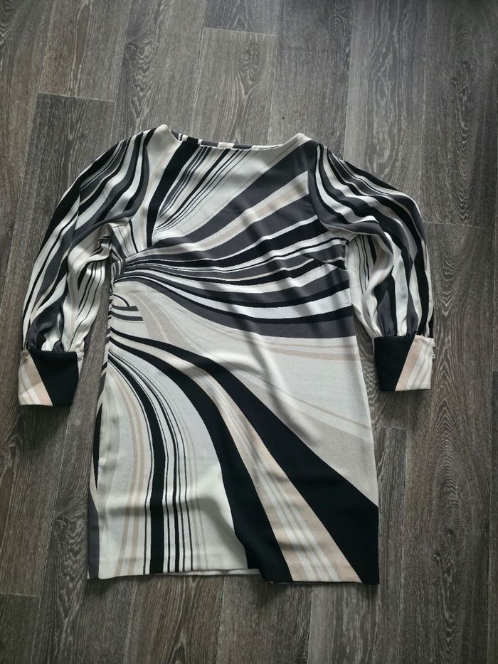 Robe - photo numéro 5