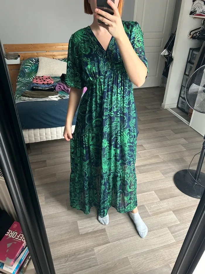 Robe longue col V