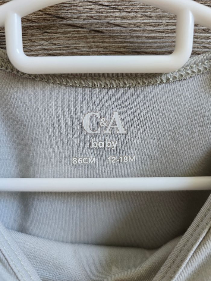 Vêtement Bébé Fille - Body lapin - C&A- 12/18 mois 86 cm - photo numéro 5