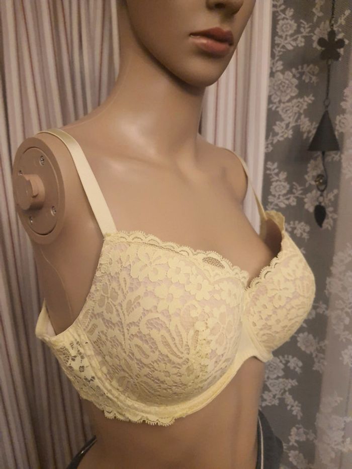 Soutiens-gorge jaune Hunkemöller fr 105B - photo numéro 3