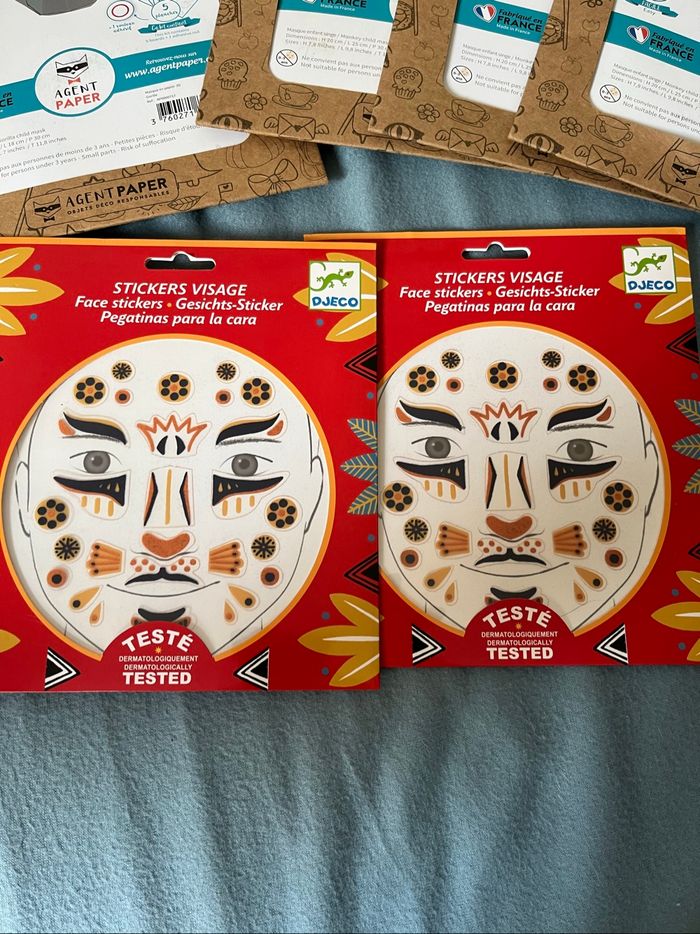 Lot déguisement / accessoires enfants neuf - photo numéro 2