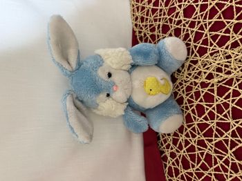 Peluche lapin NOUNOURS bleu blanc vintage canard jaune