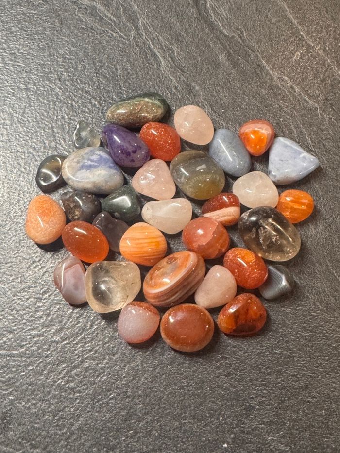 Lot de 200 g de pierres naturelles polies – Minéraux variés