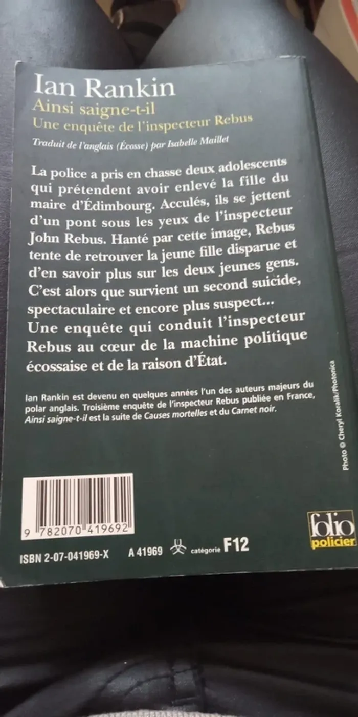 Livre "ainsi saigne t'il" 🔄 - photo numéro 4