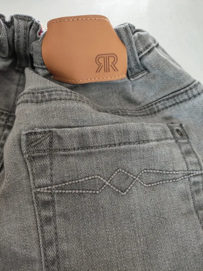 Jean gris La Redoute – 12 ans – Très bon état comme neuf - photo numéro 5