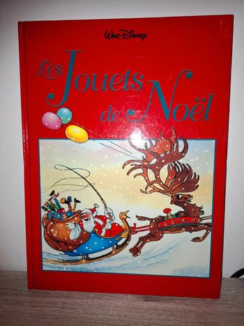 Grand livre les jouets de Noël