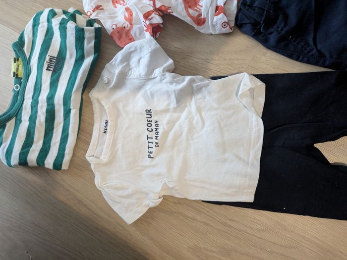 Lot de vêtements bébé 1mois - photo numéro 4