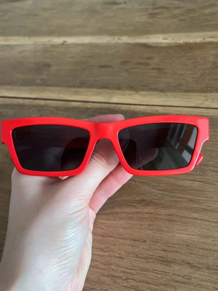 Lunettes de soleil rouges Versace - photo numéro 7