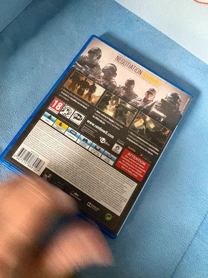 Jeu Ps4 Rainbows siège - photo numéro 3