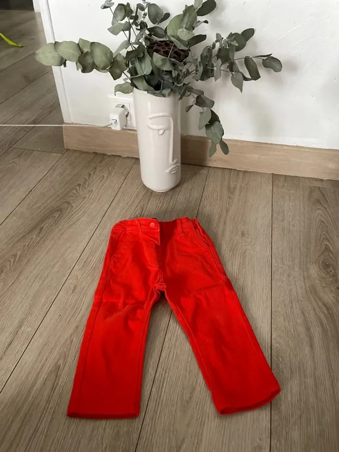 Pantalon rouge orangé