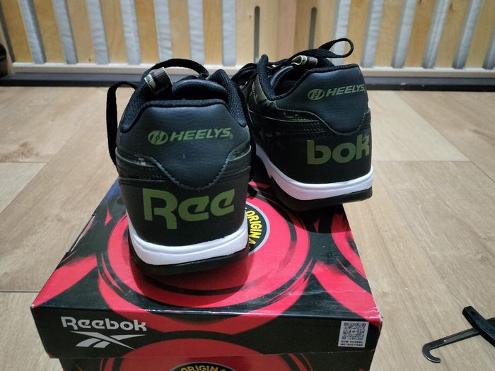 Heelys x Reebok Cl Court Low édition spéciale camouflage T.42  neuves - photo numéro 5