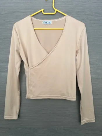 Haut cache-cœur « crop top »