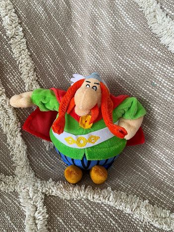 Peluche doudou 21cm Astérix Abraracourcix chef village très bon état