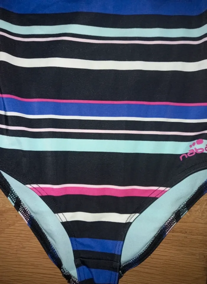 Maillot de bain 6 ans - photo numéro 3