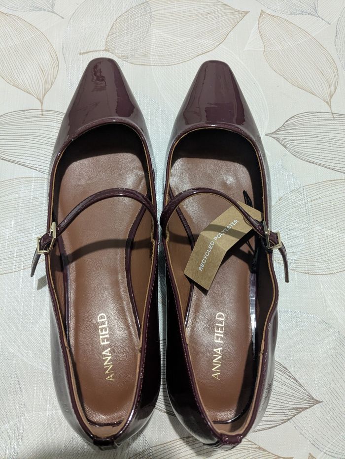 Magnifique paire d' escarpins Babies &Mary Jane Bordeaux, marque Anne Field. Taille 42 - photo numéro 6