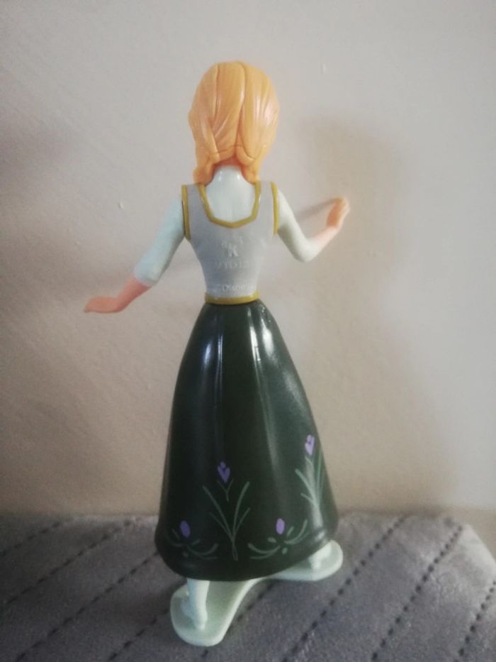 Moyenne figurine Reine des Neiges - photo numéro 2