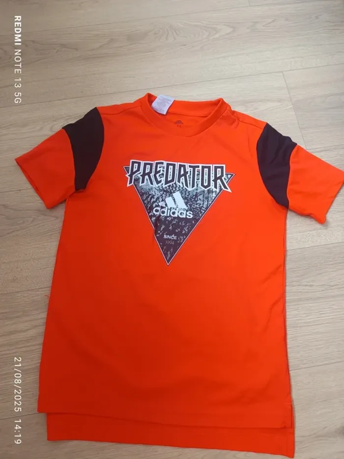 Magnifique t-shirt orange adidas taille 12 ans