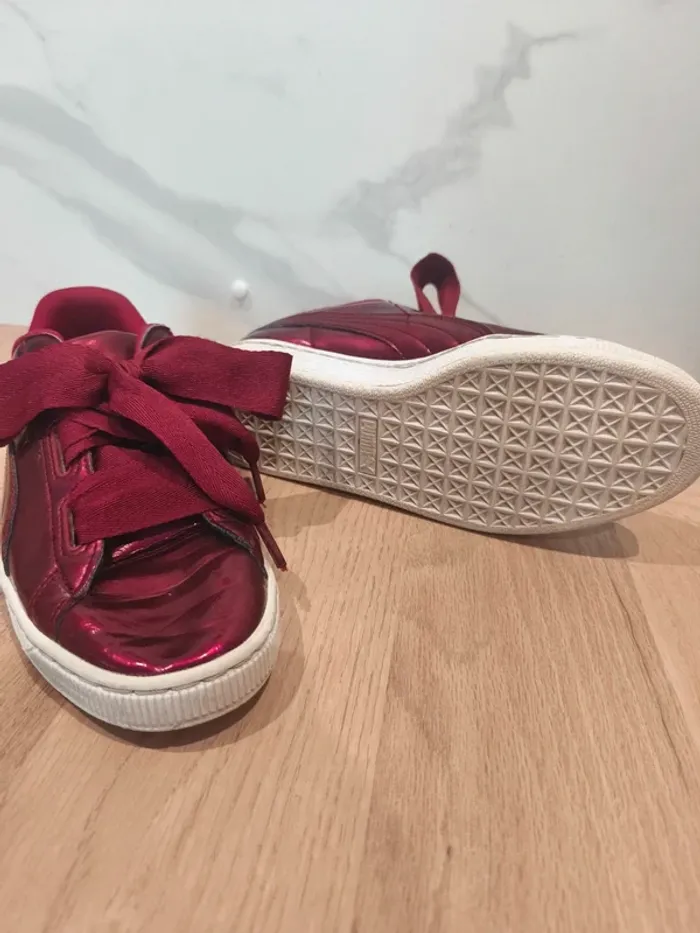 Baskets Puma Heart rouges vernies – Pointure 38 - photo numéro 2