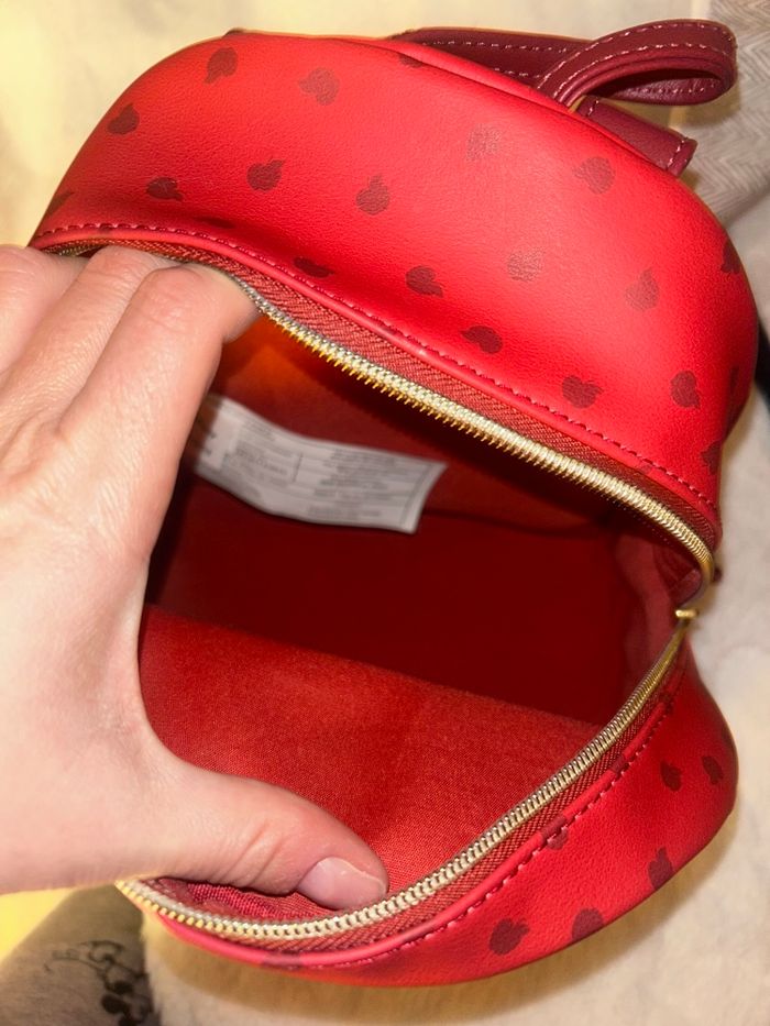 Sac loungefly blanche neige Disney - photo numéro 4