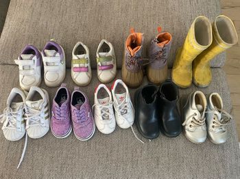 Lot paires de chaussures p. 24 filles