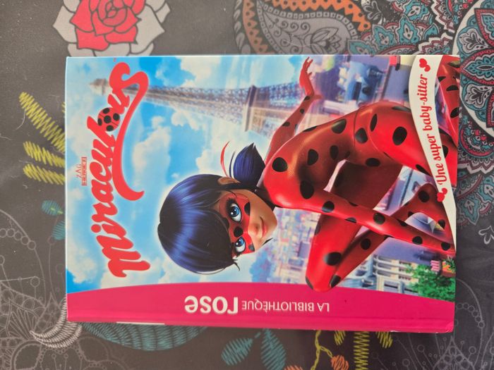 Livre miraculous numero 1