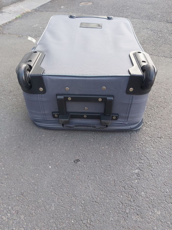 Valise - photo numéro 4