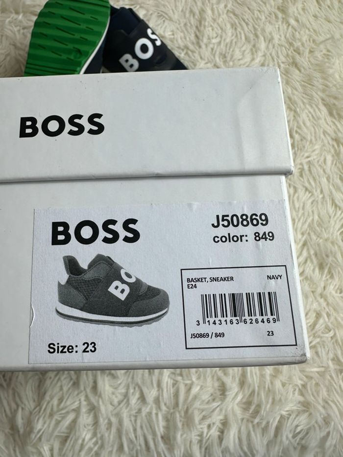 Paire de basket Marine BOSS taille 23 - photo numéro 5