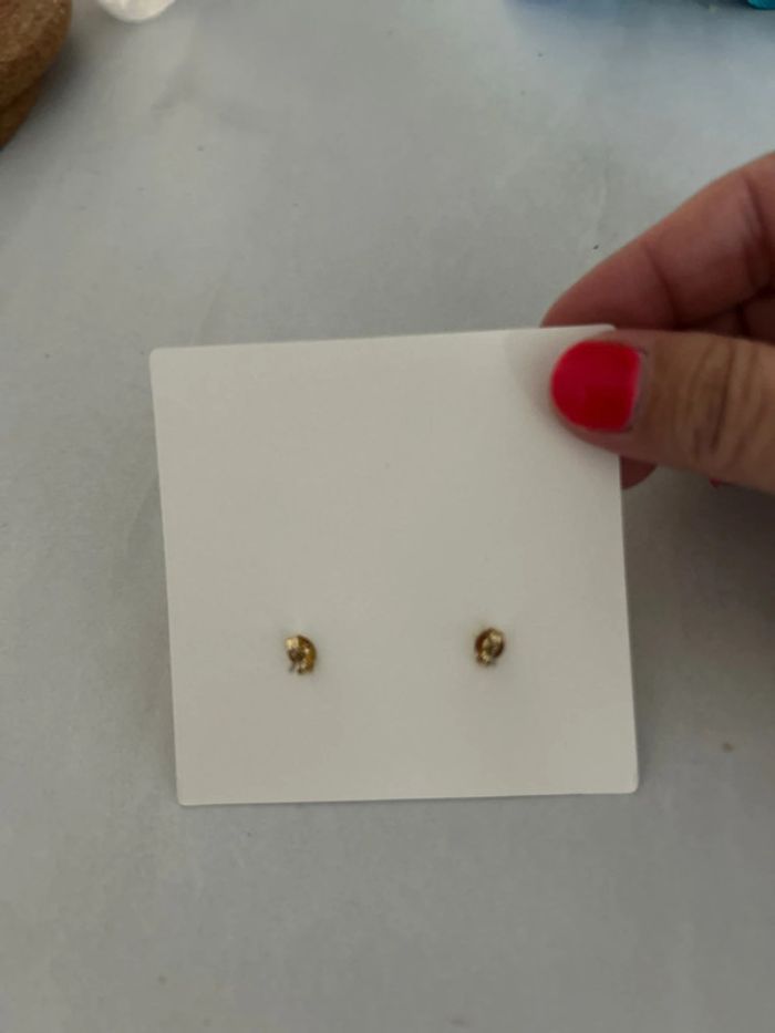 Boucles d’oreilles dorées rondes - photo numéro 2