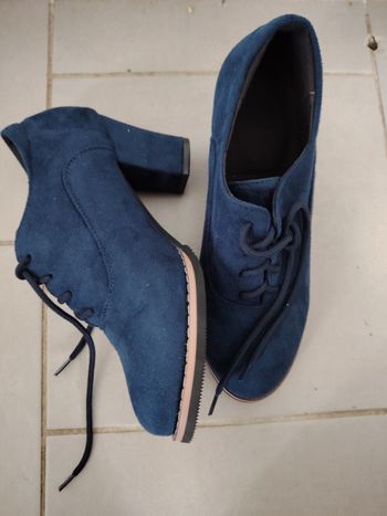Derbies à talon bleu femme pointure 37 neuf 