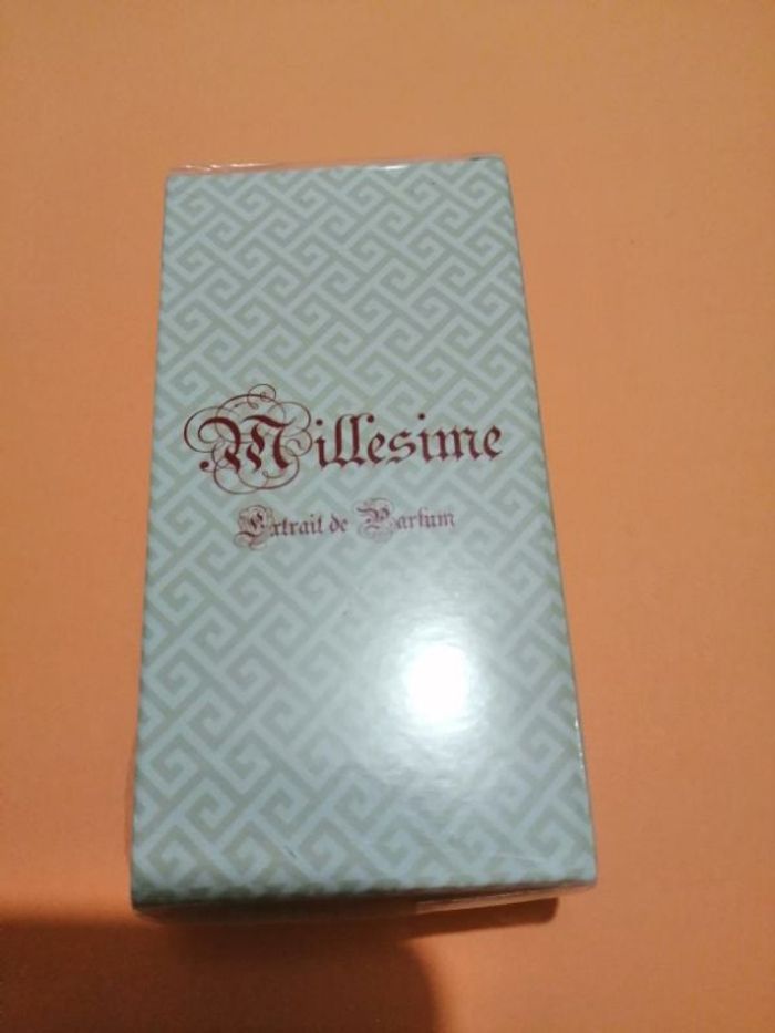 Parfum pour femme Chogan. 35 ml.