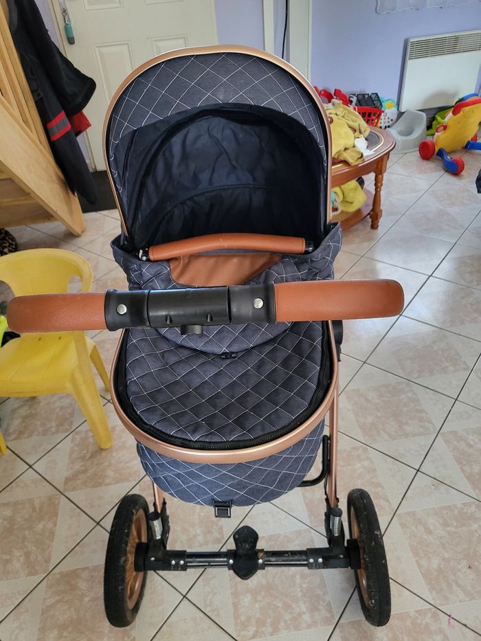 Vends poussette trio 50€ - photo numéro 3