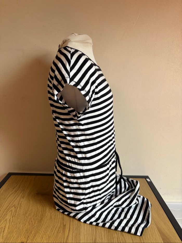 Robe fille taille 134/140 - photo numéro 2
