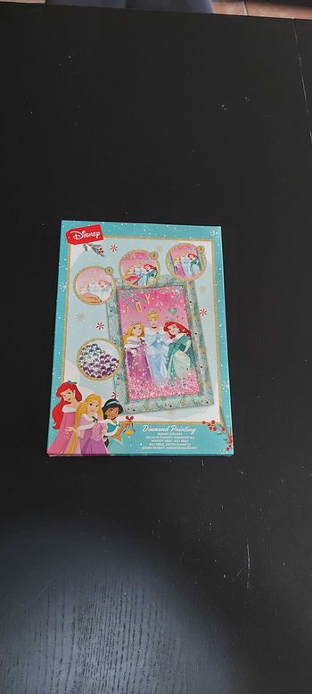 Tableau diamond painting princesses neuf des 3 ans